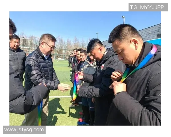 西安足球队的默契配合与战术探讨助力球队崛起之路